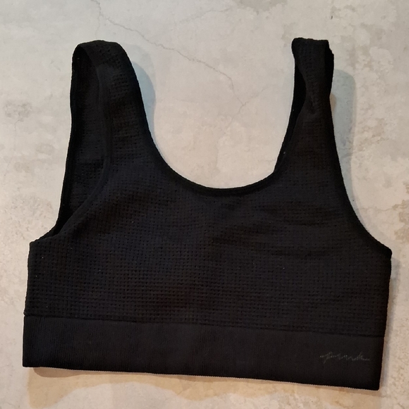 PINK Victoria's Secret Other - PINK Victoria's Secret Black Textured Sports Bra